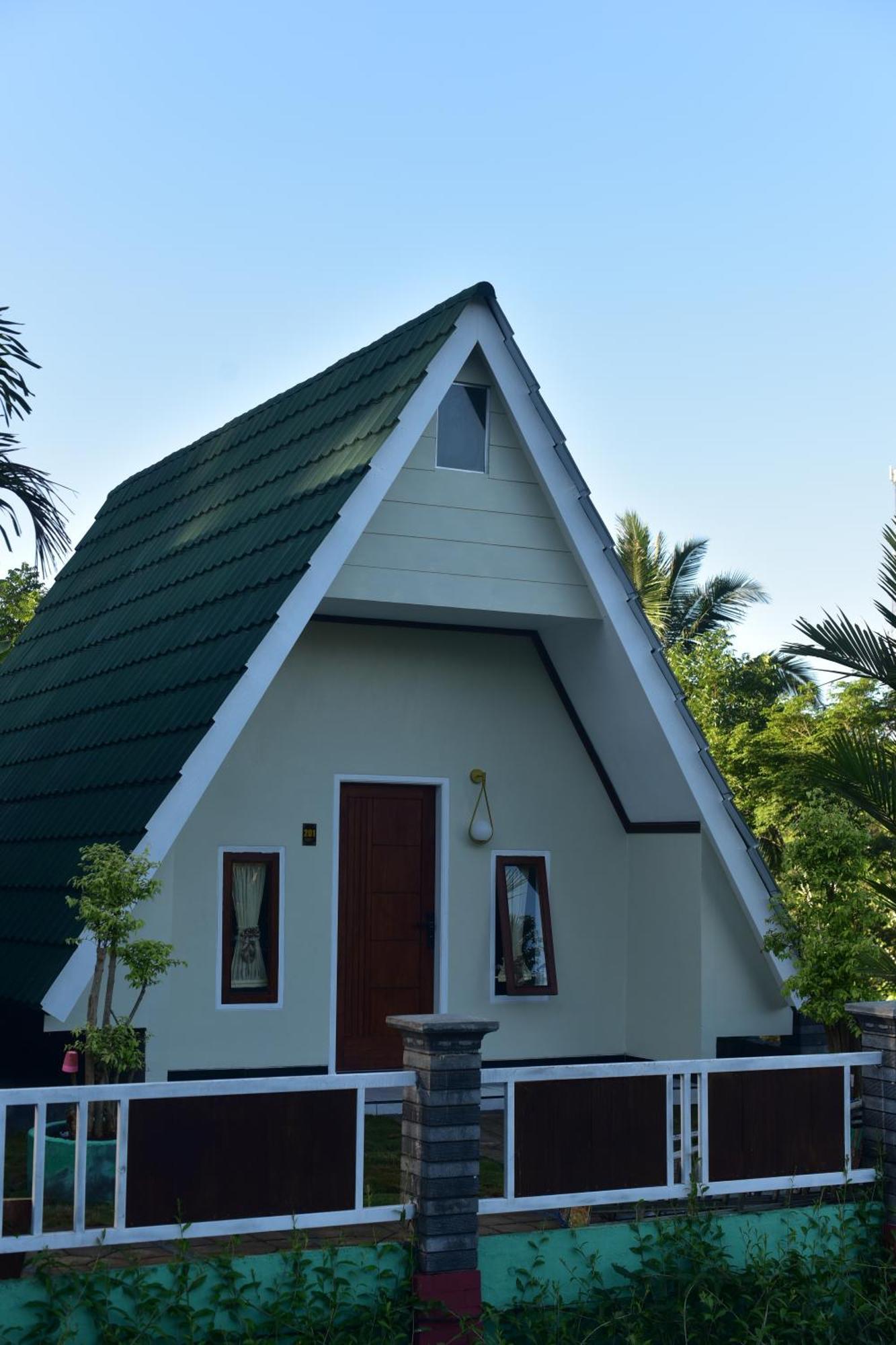 Kaliningrat Cottage 1 Sidomukti Exterior foto